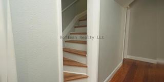 916 East 25th Avenue Gallery 31