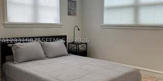 6431 Hayes St Gallery 11