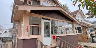 3 Bedroom Home- Five Points Gallery 1