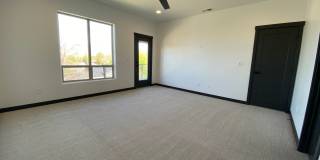 Close to Micron, 3 Bedroom 3 bath w/ a Million Dollar View! Gallery 48