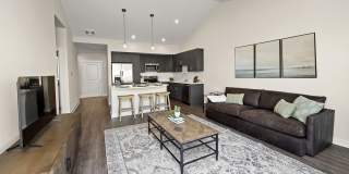 Savannah at Ankeny Gallery 2