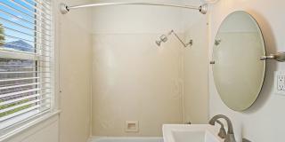 428 N Chorro Gallery 17