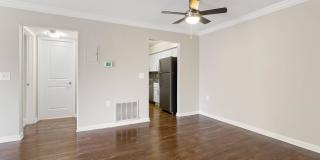 Huntington Square Gallery 41