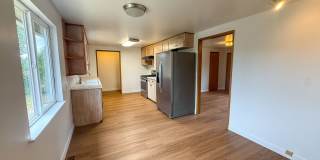 2bd/1.75ba Lynnwood Home Gallery 6