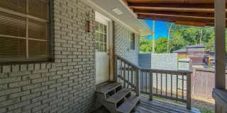 RENOVATED 2/1 w/ New Flooring/Paint, Fenced Yard, Deck, Walk In Closets, Granite Counters, & Stainless Appliances ! Avail NOW for $1295/month Gallery 28