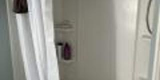 407 N Clinton St Gallery 8