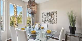 Venicia Gallery 85