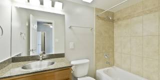 230 West Alabama Apartments Gallery 18