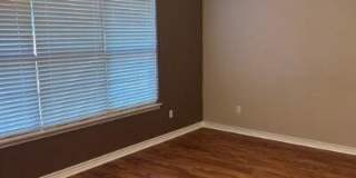 1226 N Canyon Way Gallery 10