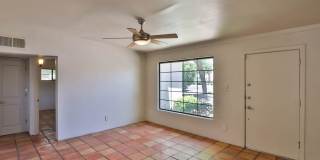 3 Bedroom + den with pool Gallery 6