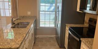 Beautifully Renovated Townhome Beautifully Renovated Townhome Gallery 7