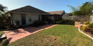 RESERVE AT WEDGEFIELD 3 bedroom 2 bath home with stainless appliances, laminate flooring and a fenced back  yard! Gallery 40
