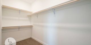 2022 South/East Fresno Home, 4BR/2BA - Lots of Amenities! Gallery 26