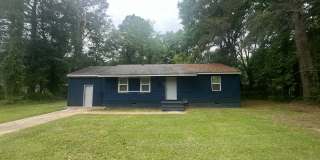 Nice 4 Bed 1.5 Bath in North Jackson Gallery 1