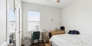 7519 Maple Street Gallery 19