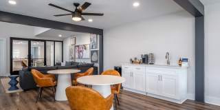 The Artisan Luxury Apartment Gallery 20