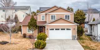 Stylish Pullman Living with Spacious Design Gallery 1