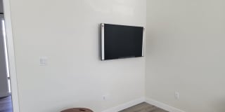Charming 1-Bedroom ADU in West Hills w Move-In Special! Gallery 4