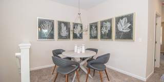 208 Ashley Court Avenue Gallery 11