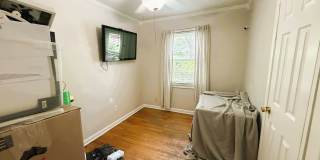 3/1 House w/ Huge Fenced Yard, Wood Floors,& Will Have New Paint! Walk to COLLEGETOWN/STADIUM! Avail August 8th for $1550/month! Gallery 16