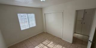 311 E. McElhaney Avenue Apartments Gallery 4