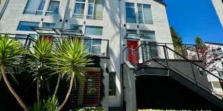 Wonderful Try-level condo near Pleasant Hill Bart-Iron Horse Ln. Walnut Creek Gallery 1