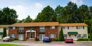 Evergreen Village Apartments & Townhomes Gallery 29