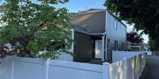 Edgewater Community Gallery 12