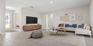 Modern North Port Home for Rent – Privacy & Convenience Gallery 21