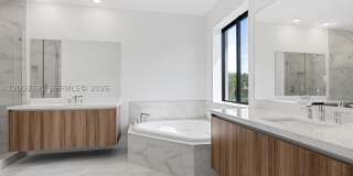 19602 NE 14 CT Gallery 87