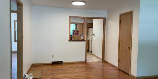 {731} Convenient Location + Full basement + 2 Car Tandem Garage Gallery 3