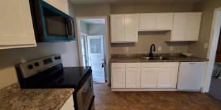 Charming 4-Bedroom Property in Prime Location Gallery 16
