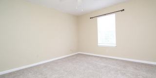 601 N 61st Ave unit: D Gallery 12