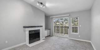 2-Bedroom Condo with Vaulted Ceilings and Community Amenities in Everett Gallery 1