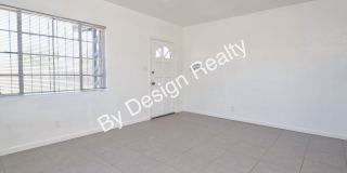 Modern Duplex with Huge Fenced Yard Near Downtown Tucson Gallery 5