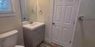 Newly renovated 4 bed 2 bath home in the heart of Downtown Wilmington . Gallery 17