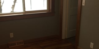 920.5 E. 5th Street- Charming Cottage Gallery 29