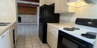 Hillyer Street - 1002 Gallery 4