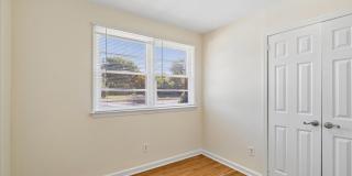 Perfectly Located Single Family Home in Silver Spring Gallery 20