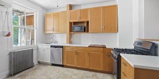 305 West 31st Street Gallery 6