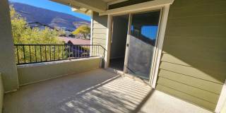 Beautifully renovated, cul-de-sac, Mesa Park adjacent home in Summerlin. Gallery 71