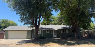 4 bedroom house in Orangevale on a huge lot Gallery 1