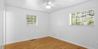 704 Hillcrest Street Gallery 20