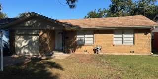 406 Turner St Gallery 1