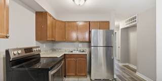 906 North Fulton Avenue - 1 Gallery 6