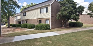 Lakecrest Apartments Gallery 5