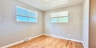 Bright and Spacious Lakewood Duplex Available for Immediate Rental!!! Gallery 11