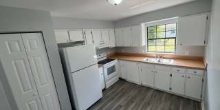 Spacious 2BR/1BA Unit Available ! Gallery 6