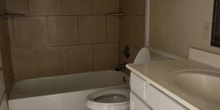 Great 2 Bedroom Condo ! Gallery 39