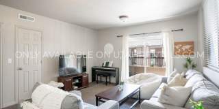 866 E 700 N Gallery 18